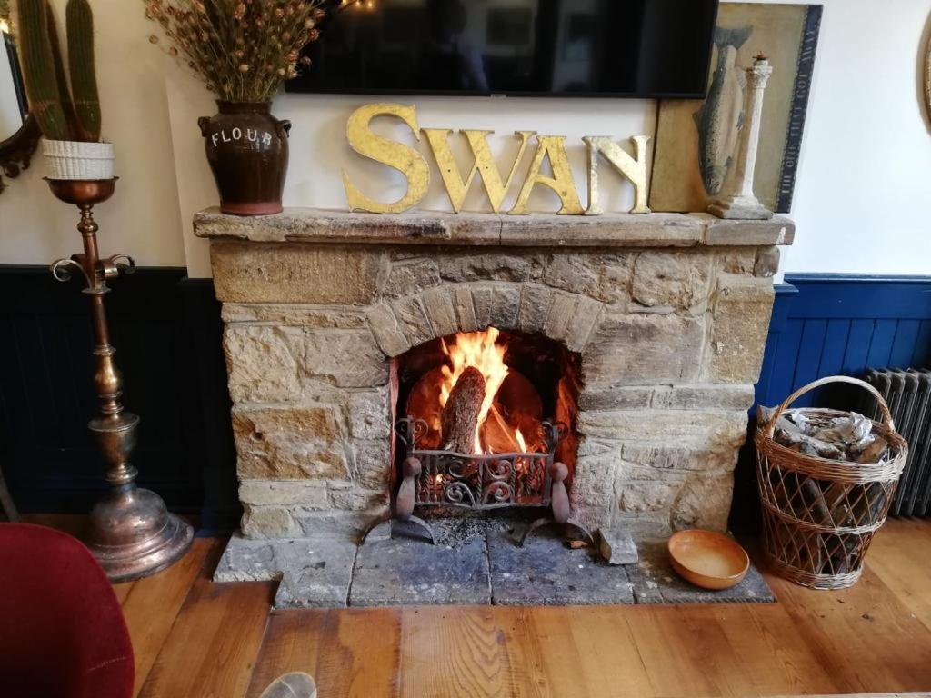 The Crooked Swan Ξενοδοχείο Crewkerne Εξωτερικό φωτογραφία